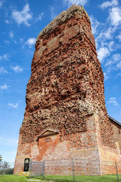 Srail Kuzeyindeki Antik Şatonun Eski Tuğla Binası — Stok fotoğraf