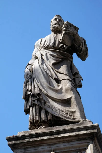 Statua Dell Apostolo San Pietro Sul Ponte Sant Angelo Roma — Foto Stock