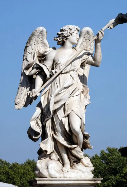 Statue Ange Avec Lance Domenico Guidi Ponte Sant Angelo Rome — Photo