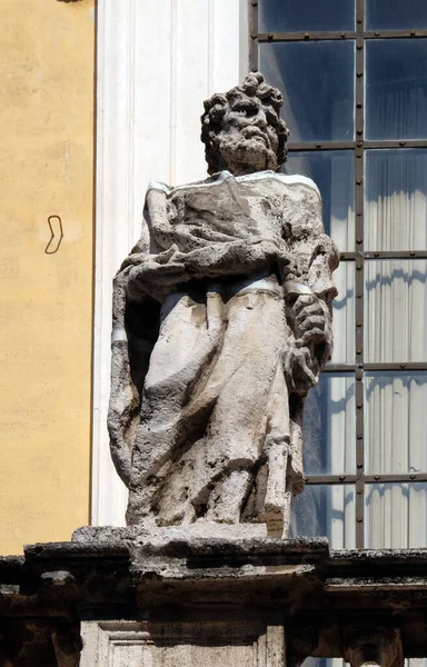 Statue Apôtre Sur Église Dei Santi Xii Apostoli Rome Italie — Photo