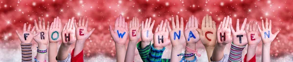 Dzieci Budowa Rąk Kolorowe Niemieckie Słowo Frohe Weihnachten Oznacza Wesołych — Zdjęcie stockowe