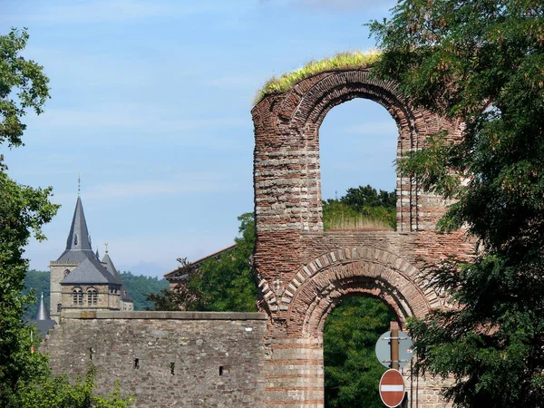 Вид Старый Средневековый Замок Городе Каркассон — стоковое фото