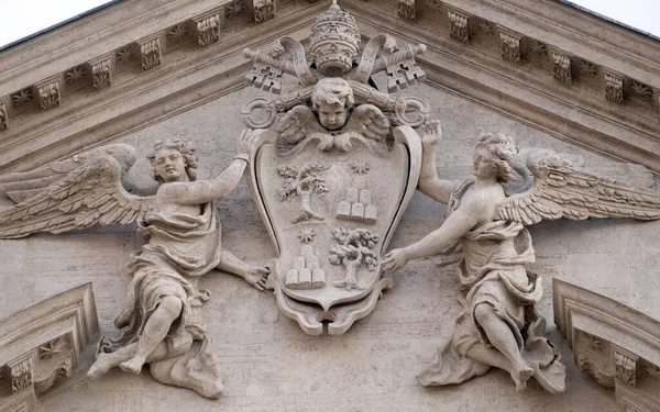 Escudo Del Papa Alejandro Vii Chigi Portal Iglesia Sant Andrea — Foto de Stock