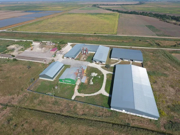 Bovenaanzicht Van Hangars Hangar Van Gegalvaniseerde Metaalplaten Voor Opslag Van — Stockfoto