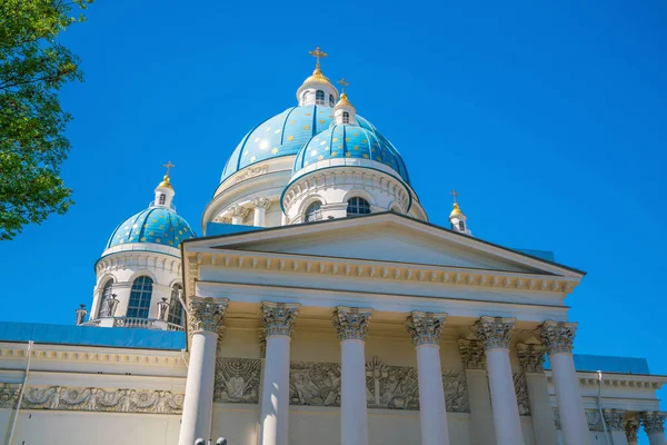Szentháromság Székesegyház Szentpéterváron Kék Oroszországban — Stock Fotó
