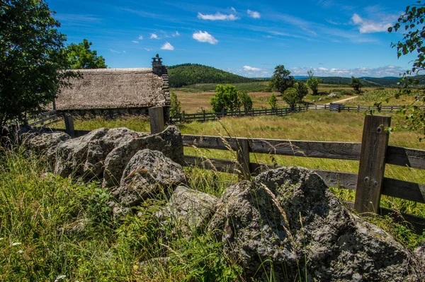 Beautiful Landscape Large Stone Fence — Stock Photo, Image