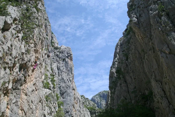 Klimmen Rotswand Paklenica Nationaal Park Kroatië — Stockfoto