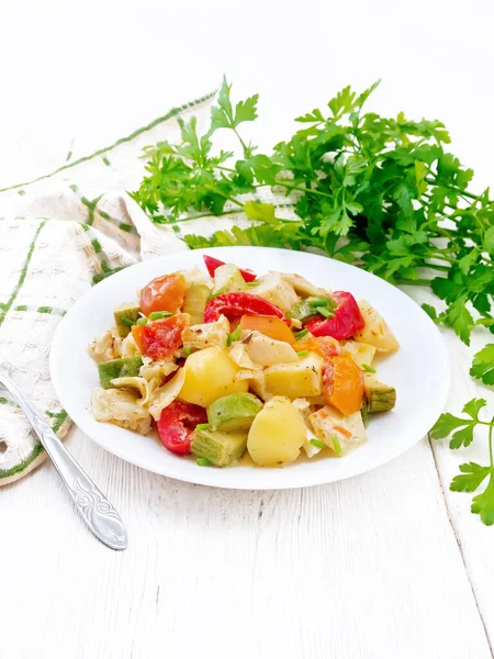 Vegetable Ragout Zucchini Cabbage Potatoes Tomatoes Bell Peppers Creamy Sauce — Stock Photo, Image