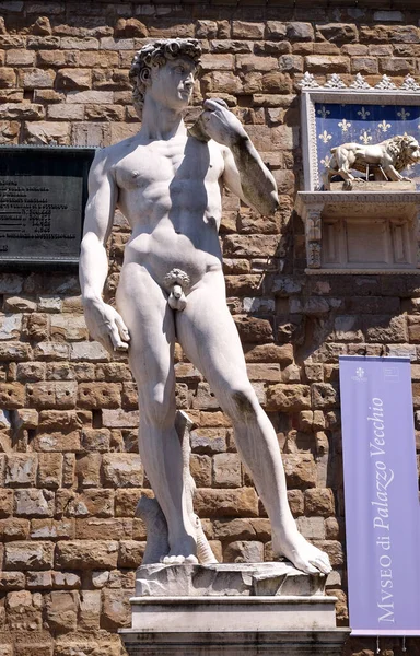 Előtt Palazzo Vecchio Florence Olaszország Michelangelo Dávid Szobra — Stock Fotó