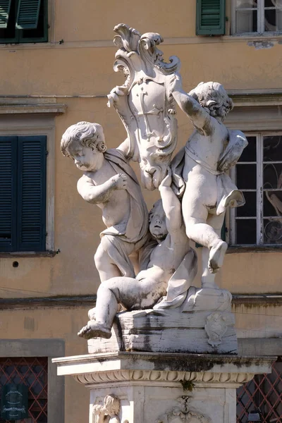 Fontana Dei Putti Piazza Dei Miracoli Con Ángeles Pisa Italia — Foto de Stock