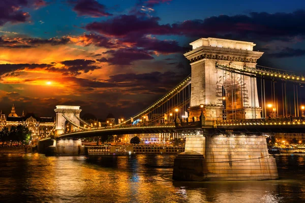 Puente Cadena Sobre Budapest Hungary —  Fotos de Stock