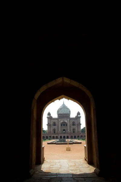 Historisches Denkmal Des Safdarjung Grabes Neu Delhi Durch Türbögen Eingang — Stockfoto