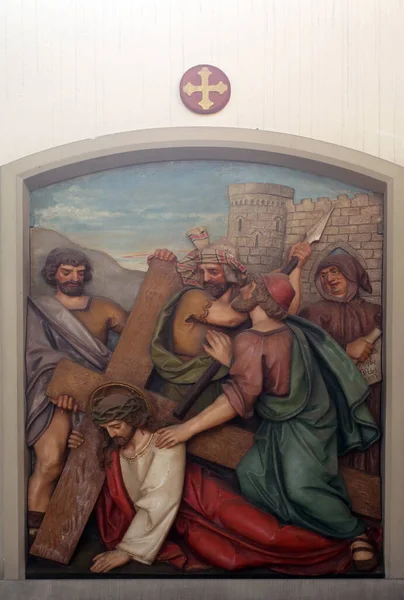 Jesus Fällt Zum Zweiten Mal Kreuzweg Die Pfarrkirche Peter Und — Stockfoto