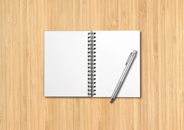 Aperto Vuoto Spirale Notebook Mockup Penna Isolato Sfondo Legno — Foto Stock