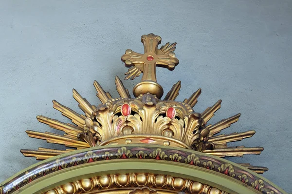 克罗地亚萨格勒布耶稣圣心大教堂祭坛的细节 — 图库照片