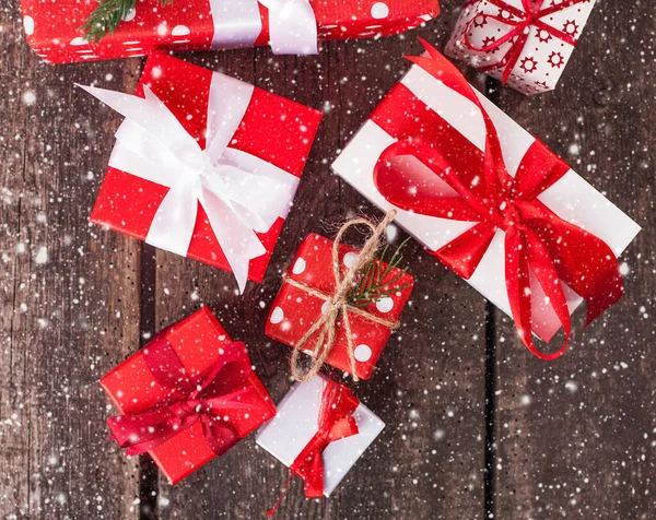 Confezione Regalo Carta Regalo Con Nastro Raso Buon Natale Concetto — Foto Stock