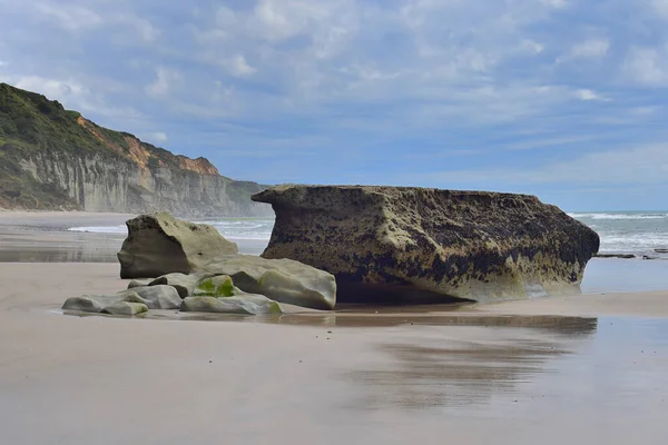 Rocks Cliffs Northwest Coast South Island New Zealand Washed Out — Stock Photo, Image