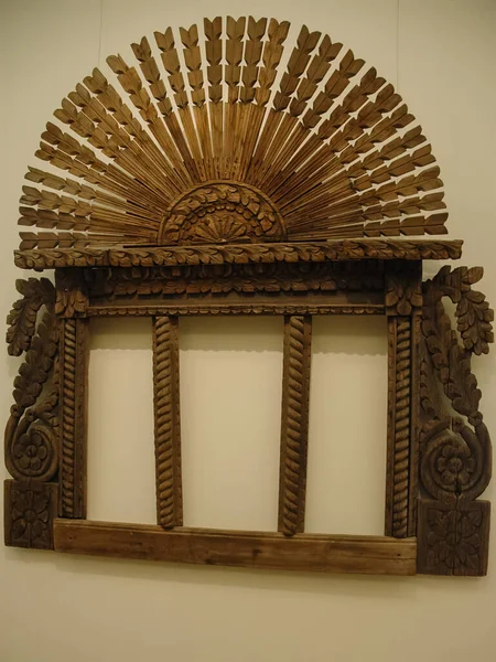 Rzeźbienie Drewnie Gotówce Kantykach Starożytna Rosyjska Kreatywność Muzeum Kultury Rosyjskiej — Zdjęcie stockowe