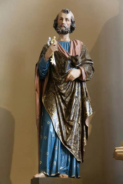 Άγαλμα Του Αγίου Πέτρου Στον Κύριο Βωμό Της Εκκλησίας Του — Φωτογραφία Αρχείου