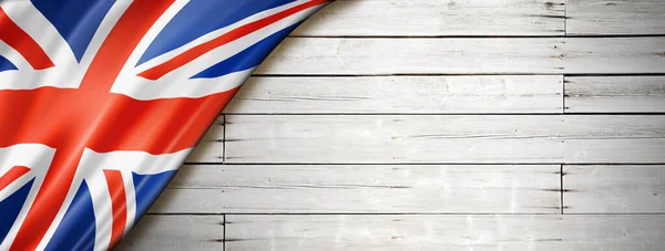 Birleşik Krallık Birleşik Krallık Bayrağı Eski Beyaz Duvarda Yatay Panoramik — Stok fotoğraf