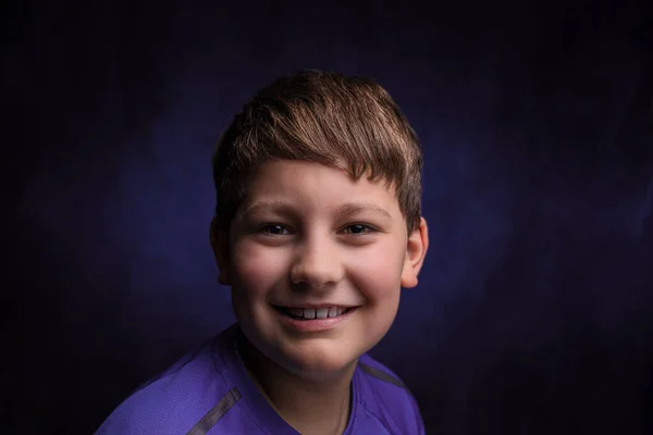 Facial Portrait Cheerful Teenage Boy Light Brown Hair Bangs Wearing — Stock Photo, Image
