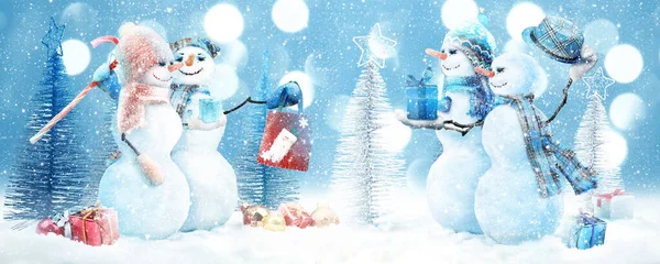 Glad Snögubbe Står Vinter Jul Landskap — Stockfoto