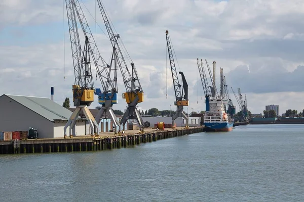 Frachtschiff Hafen Von Rotterdam — Stockfoto