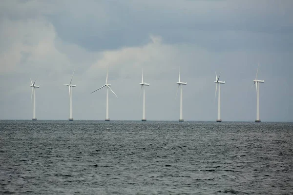 Éolienne Dans Mer — Photo