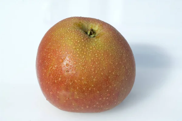 Manzana Roja Madura Fresca Sobre Fondo Blanco —  Fotos de Stock