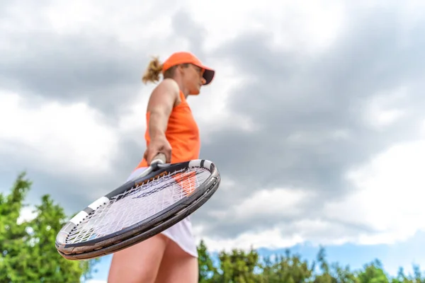 Nahaufnahme Eines Tennisschlägers Der Hand Eines Spielers — Stockfoto