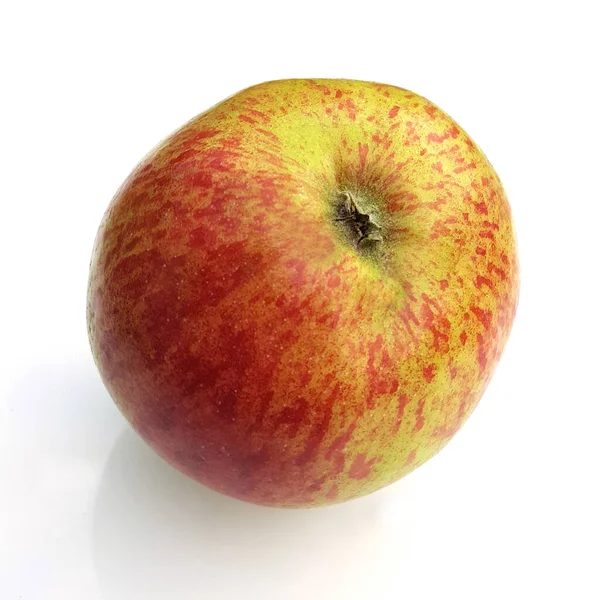 Pomme Rouge Isolée Sur Fond Blanc — Photo