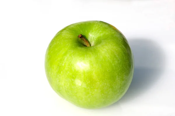 Grönt Apple Isolerad Vit Bakgrund — Stockfoto