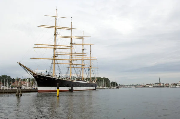 Barco Vela Porto Cidade Estocolmo — Fotografia de Stock