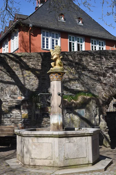 Altes Holzhaus Der Stadt — Stockfoto