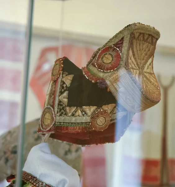 Kokoshnik Elemento Del Traje Nacional Ruso Las Mujeres Ropa Nacional — Foto de Stock