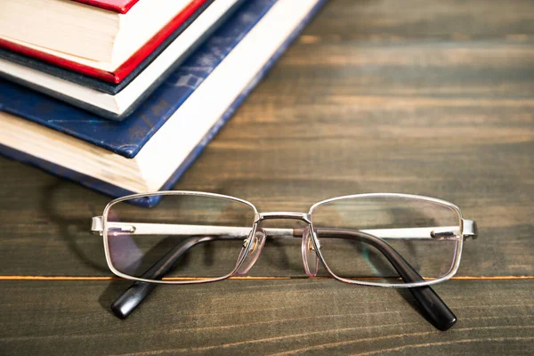 Glasses Book Wooden Table — Stock Photo, Image