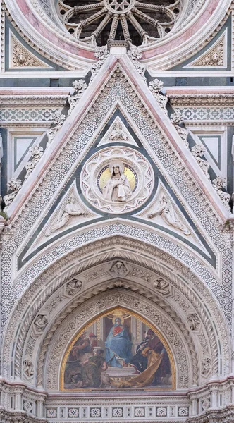 마리아 세인트 메리의 피렌체 이탈리아 피렌체 예술가 테크놀로지스 대성당 오른쪽 — 스톡 사진