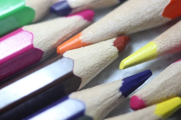 Zbliżenie Grupy Kolorowych Ołówków — Zdjęcie stockowe