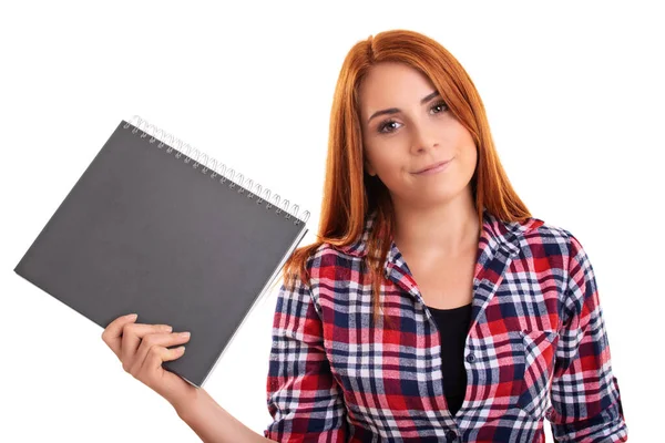 Mulher Ruiva Jovem Alegre Camisa Xadrez Segurando Caderno Caderno Pasta — Fotografia de Stock