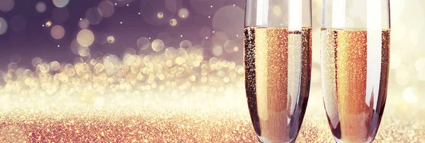 Garrafa Champanhe Com Brilho Cintilante Confete Dourado Fundo Claro — Fotografia de Stock