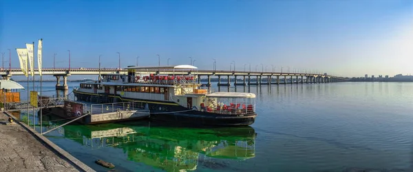 Dnipro Ukraine 2020 Bateaux Plaisance Sur Remblai Dnipro Par Une — Photo