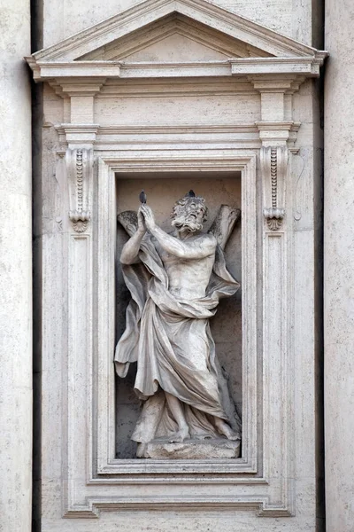 Statua Sant Andrea Apostolo Sul Portale Della Chiesa Sant Andrea — Foto Stock