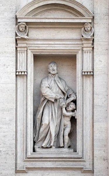 Statua San Gaetano Sul Portale Della Chiesa Sant Andrea Della — Foto Stock