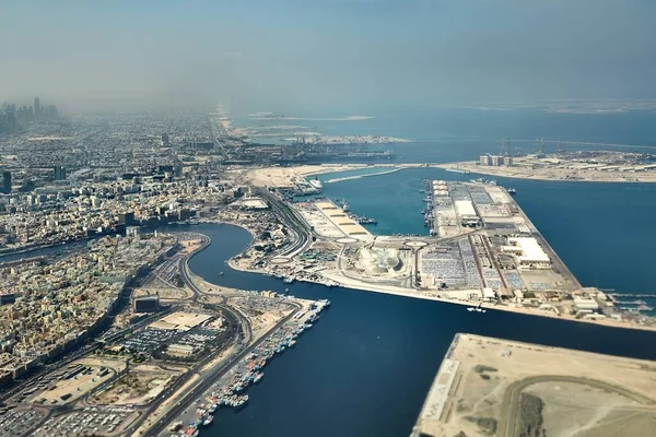 Dubai Stadsutsikt Från Luften Med Industriella Byggprojekt Konstgjorda Öar Mark — Stockfoto