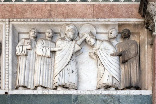 Dettaglio Del Bassorilievo Raffigurante Storie San Martino Conservate Nel Portico — Foto Stock