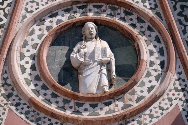 Χριστός Δίνοντας Μια Ευλογία Πύλη Της Cattedrale Santa Maria Del — Φωτογραφία Αρχείου