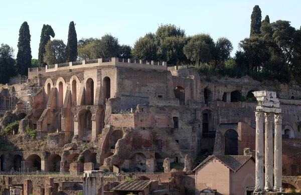 Forum Romain Antique Les Trois Colonnes Temple Castor Pollux Site — Photo