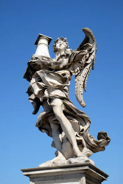 Estatua Ángel Con Columna Antonio Raggi Ponte Sant Angelo Roma — Foto de Stock