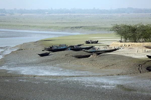 마틸라 강에서 진흙탕에 어부들의 — 스톡 사진