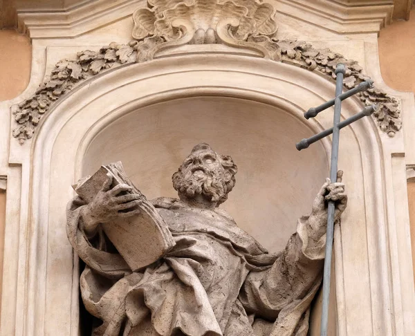 Statuia Sfântului Felix Valois Fațada Bisericii Santissima Trinita Degli Spagnoli — Fotografie, imagine de stoc